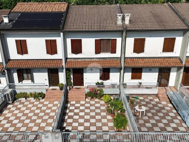 Villa Schiera in vendita a Zevio, Veneto