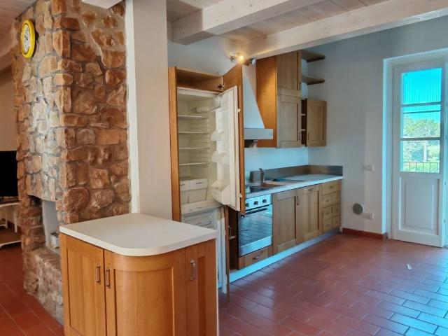 Villa Schiera in vendita a Ziano Piacentino, Reggio Emilia
