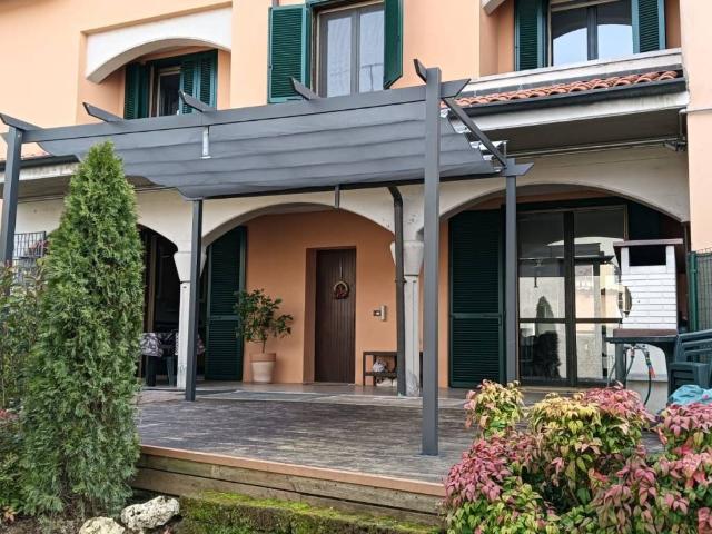 Villa Schiera in vendita a Unione dei Comuni I Fontanili, Zibido San Giacomo