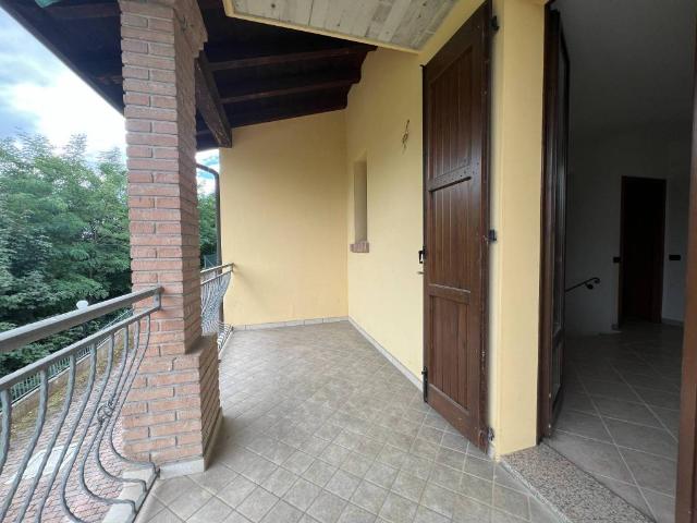 Villa Schiera in vendita a Unione di comuni Terre di Castelli, Zocca