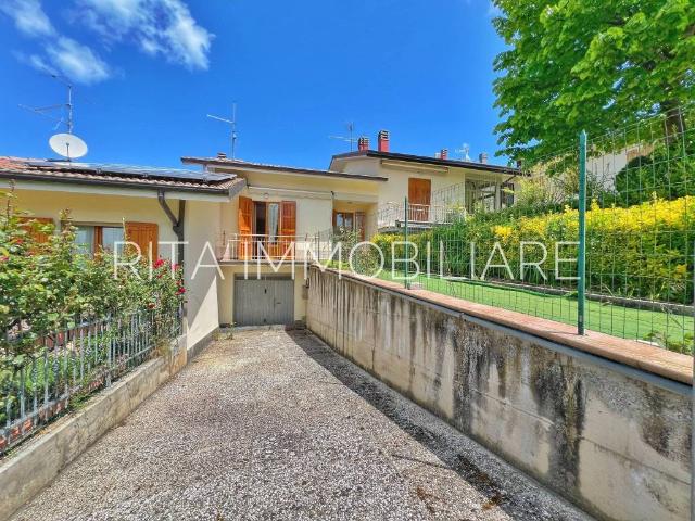 Villa Schiera in vendita a Unione di comuni Terre di Castelli, Zocca
