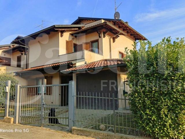 Villa Schiera in vendita a Piemonte, Biella