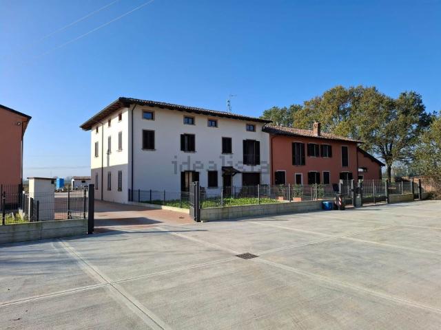 Casa in vendita a Cadeo, Reggio Emilia