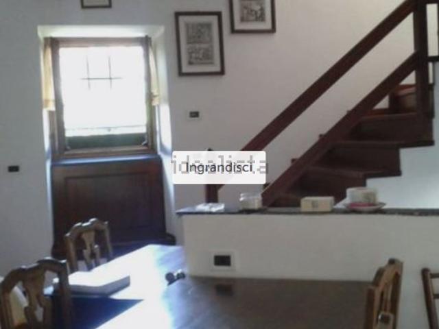 Casa in vendita a Varese Ligure, Liguria