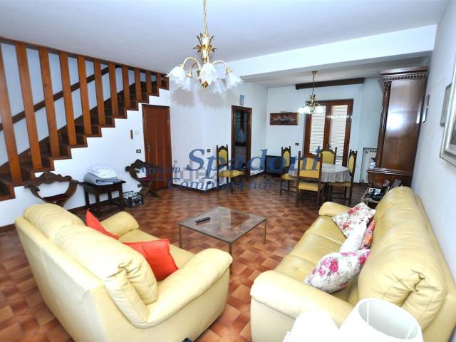 Casa in vendita a Ponte Buggianese, Pistoia