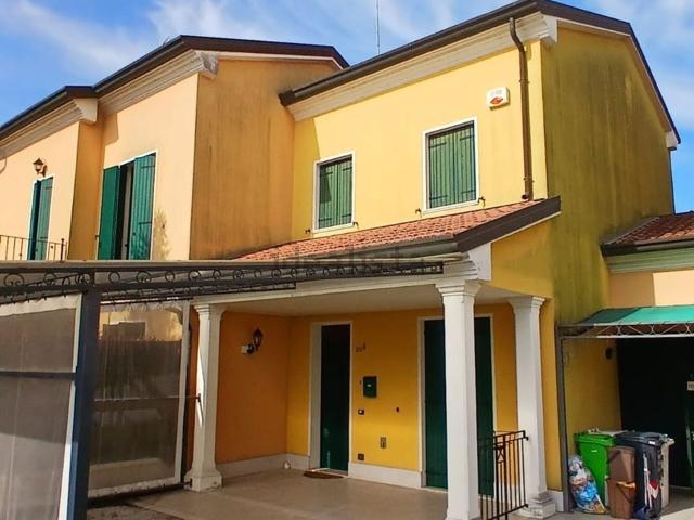 Casa in vendita a Borgo Dolomiti, Adria