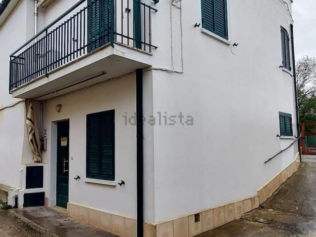Casa in vendita a Palombara, Marche