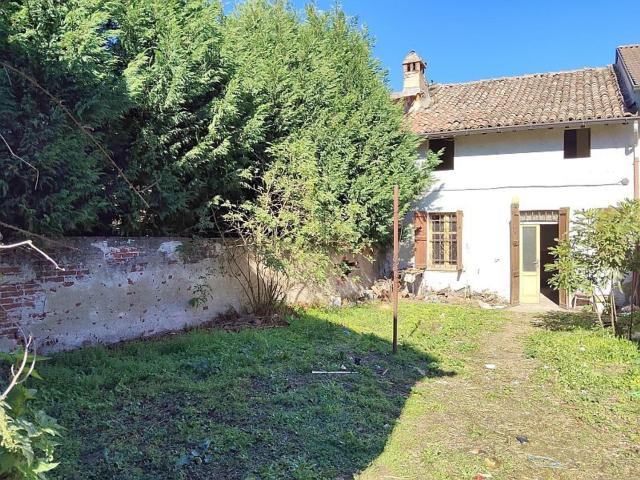 Casa in vendita a Mortara, Lombardia