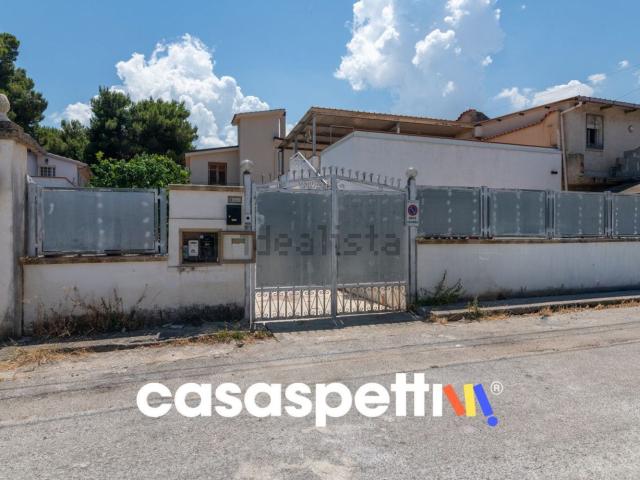 Casa in vendita a Piraineto, Carini