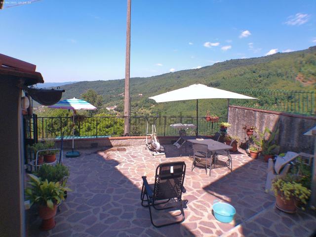 Casa in vendita a Pistoia, Toscana