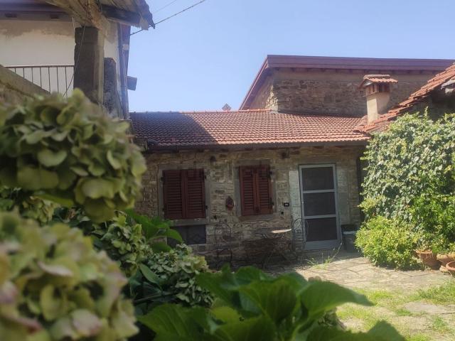 Casa in vendita a Comano