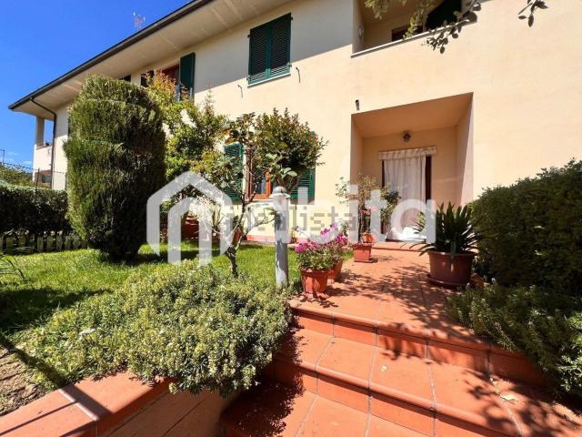 Casa in vendita a Bucine, Toscana