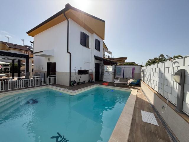 Casa in vendita a Marina di Santa Maria del Cedro, Santa Maria del Cedro