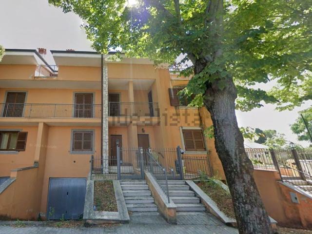 Casa in vendita a Collevecchio, Lazio