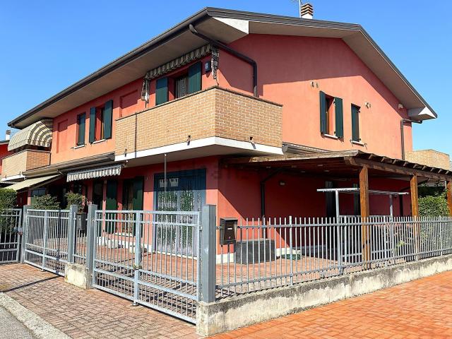 Casa in vendita a San Vito, Cerea