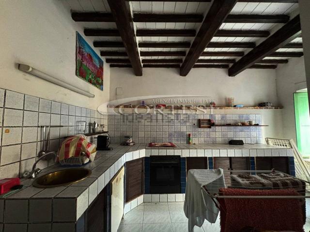 Casa in vendita a Castelvecchio, Marche