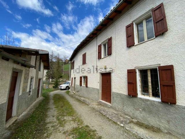 Casa in vendita a Appennino Reggiano, Re