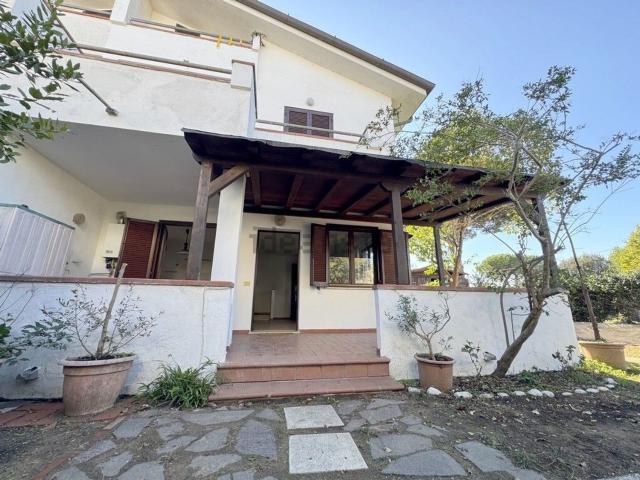 Casa in vendita a Torre del Lago Puccini, Viareggio