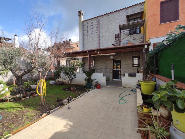 Casa in vendita a Roma Capitale, Lazio