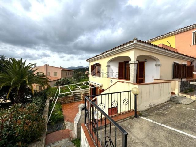 Casa in vendita a Part'e Sole, Posada