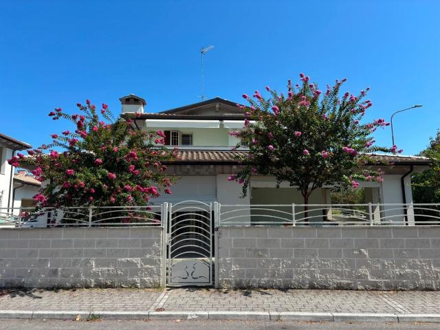 Casa in vendita a Lido di Pomposa, Comacchio