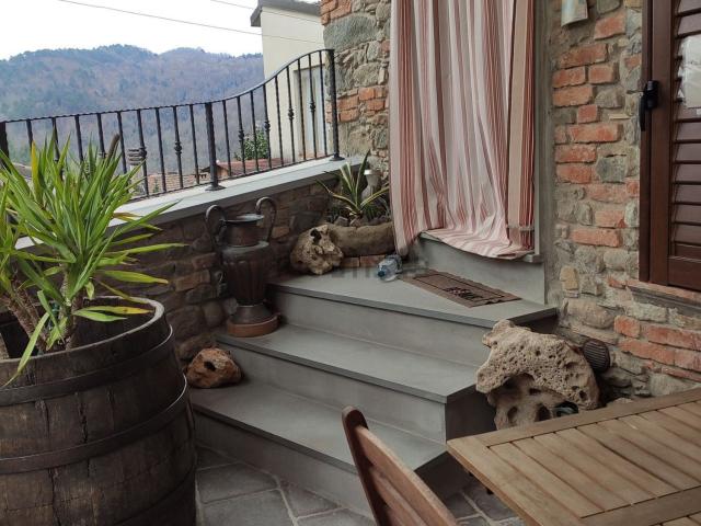 Casa in vendita a Gragnola, Fivizzano