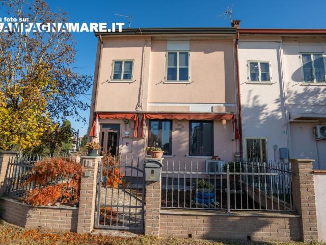 Casa in vendita a Unione Terre e Fiumi, Guarda Ferrarese