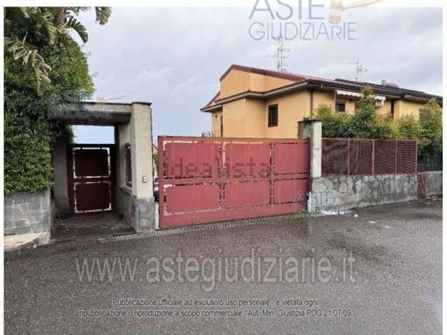 Casa in vendita a Aci Catena, Sicilia