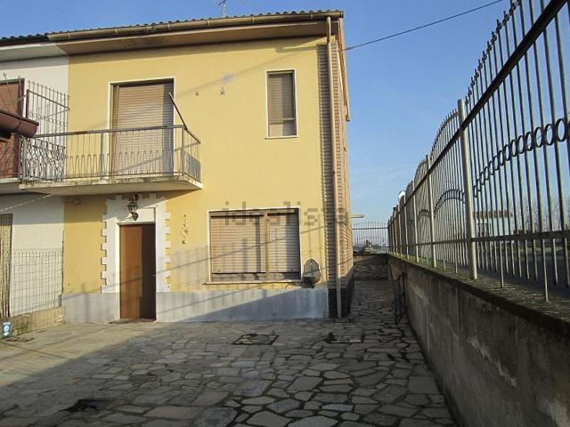 Casa in vendita a Mede, Lombardia