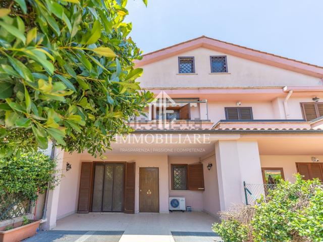 Casa in vendita a Quarto Chilometro, Roma Capitale
