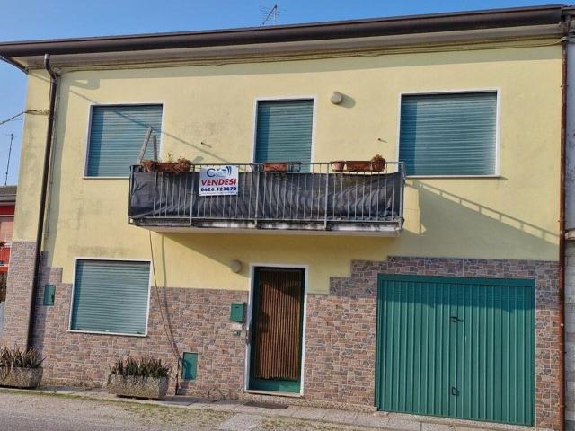 Casa in vendita a Porto Viro, Veneto