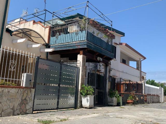 Casa in vendita a La Petrosa, Calabria