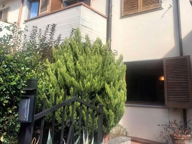 Casa in vendita a Pollino, Bibbiena