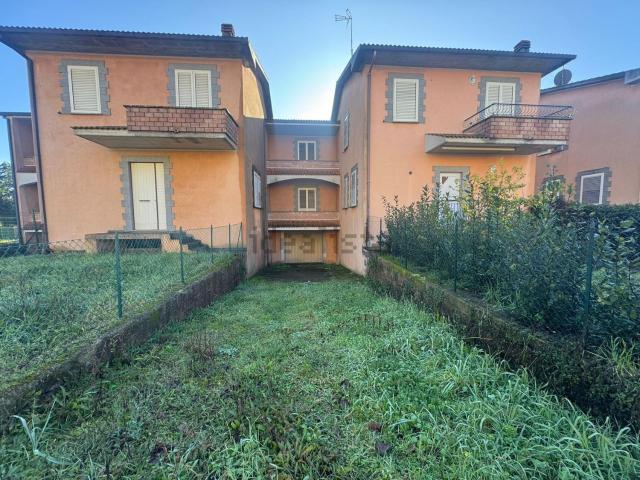 Casa in vendita a Marta, Lazio