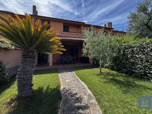Casa in vendita a Montalto Di Castro, Lazio