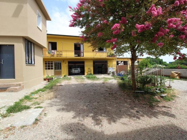 Casa in vendita a Località Borgo, Montebello Vicentino