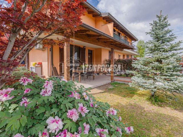 Casa in vendita a Parona, Lombardia