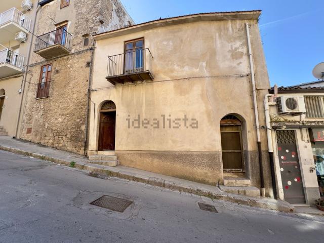 Casa in vendita a Caccamo, Sicilia