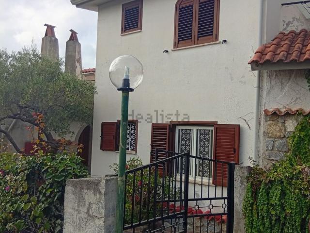 Casa in vendita a Calabria, Cosenza