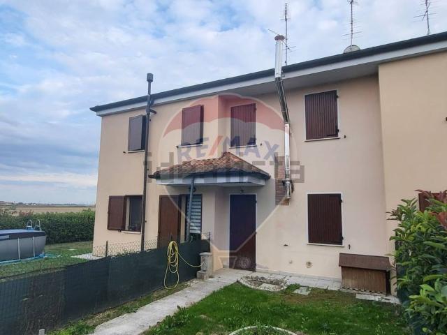 Casa in vendita a Ferrara, Reggio Emilia