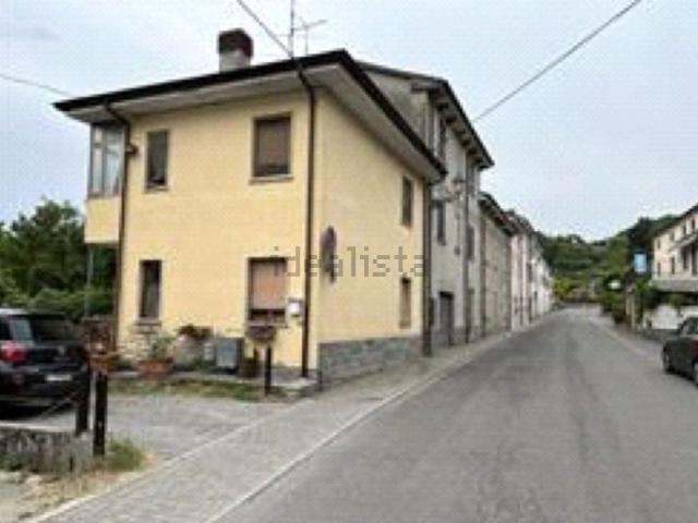 Casa in vendita a Piozzano, Reggio Emilia