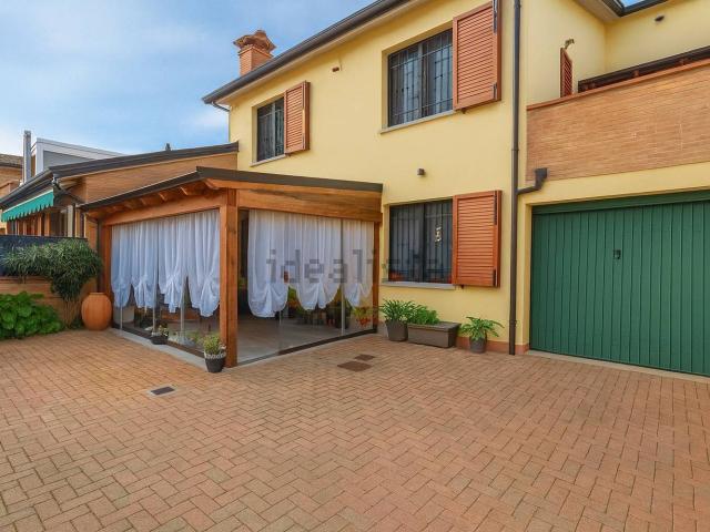 Casa in vendita a Doro, Ferrara