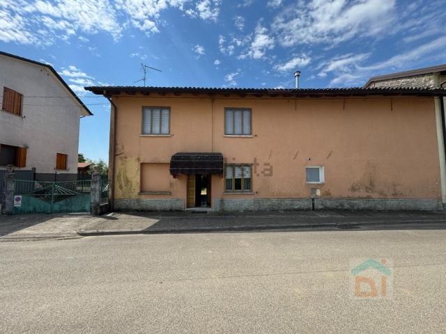 Casa in vendita a Trivignano Udinese, Friuli-Venezia Giulia