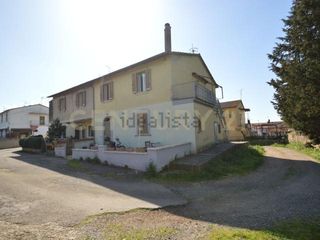 Casa in vendita a Roccastrada, Toscana