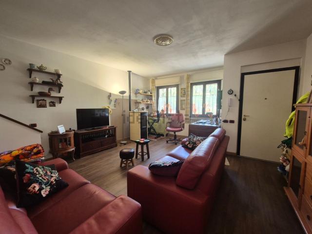 Casa in vendita a Venturina Terme, Campiglia Marittima