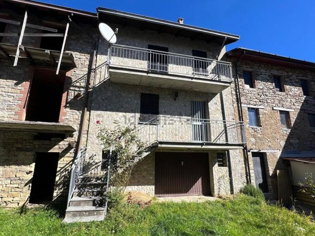 Casa in vendita a Farini D'olmo, Reggio Emilia