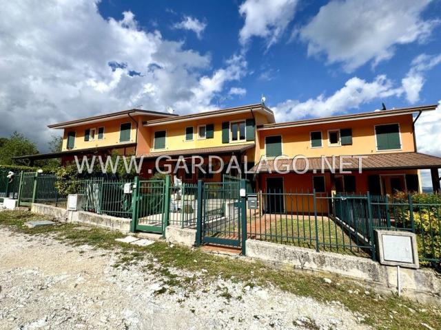 Casa in vendita a Ferrara Di Monte Baldo, Veneto