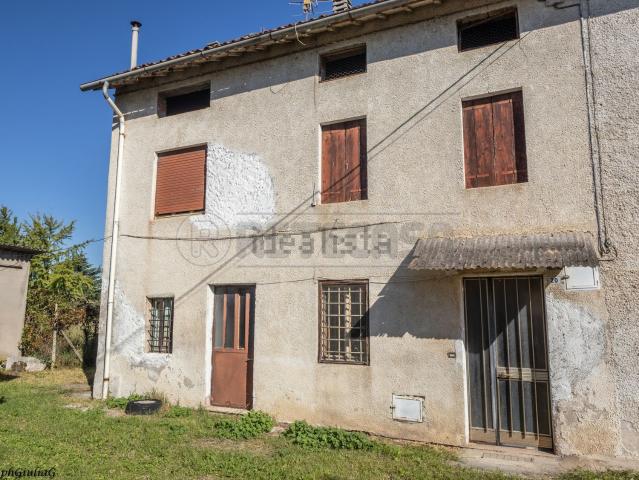 Casa in vendita a Montecchio Precalcino, Veneto