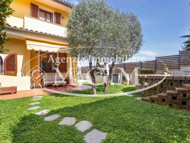Casa in vendita a Santa Maria A Monte, Toscana