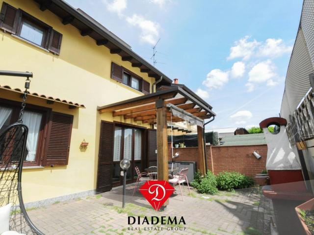 Casa in vendita a Mezzana, Somma Lombardo